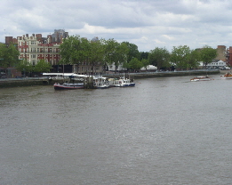 Click for 2010 - The Thames at Putney