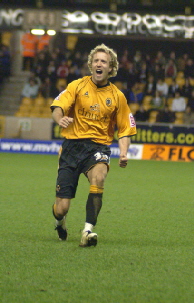 Michael Gray v Iron pic Peter Harrington