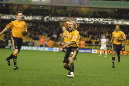 Michael Gray v Iron pic Peter Harrington