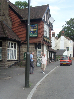 S73R0055 Surrey Arms1