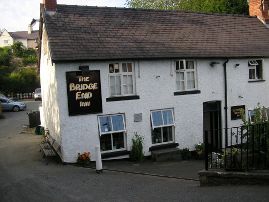 Z30. The Bridge End at Ruabon